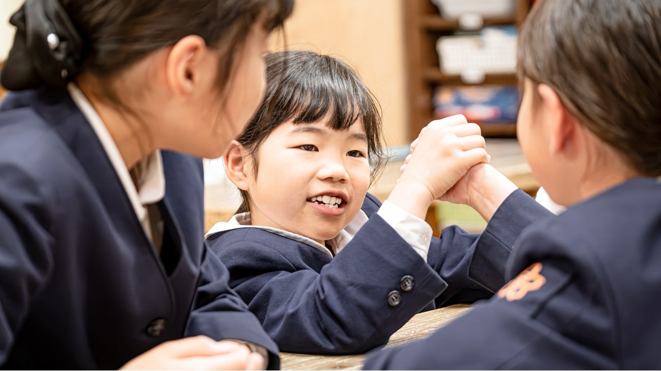 自習する生徒たち